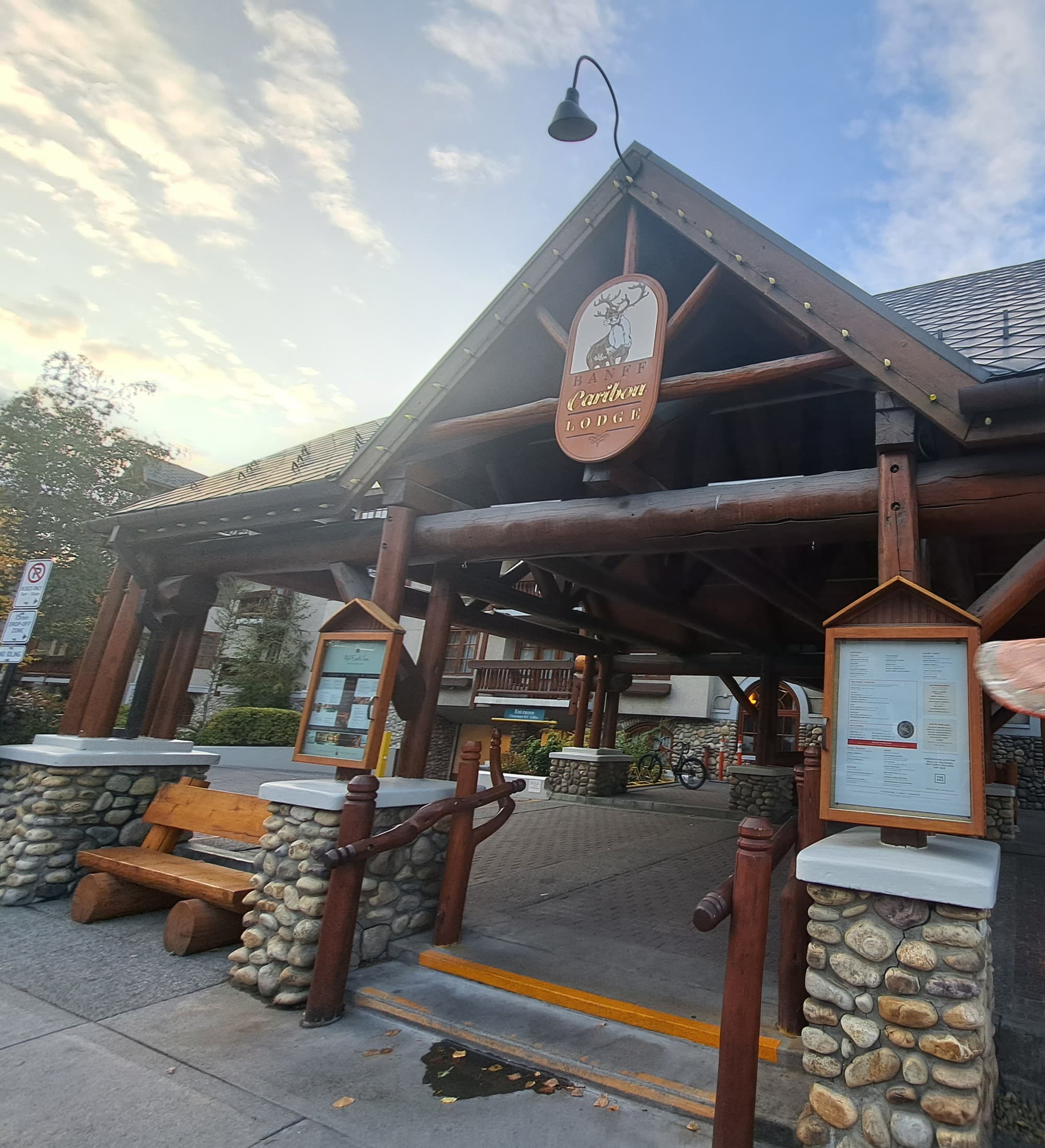 Caribou lodge